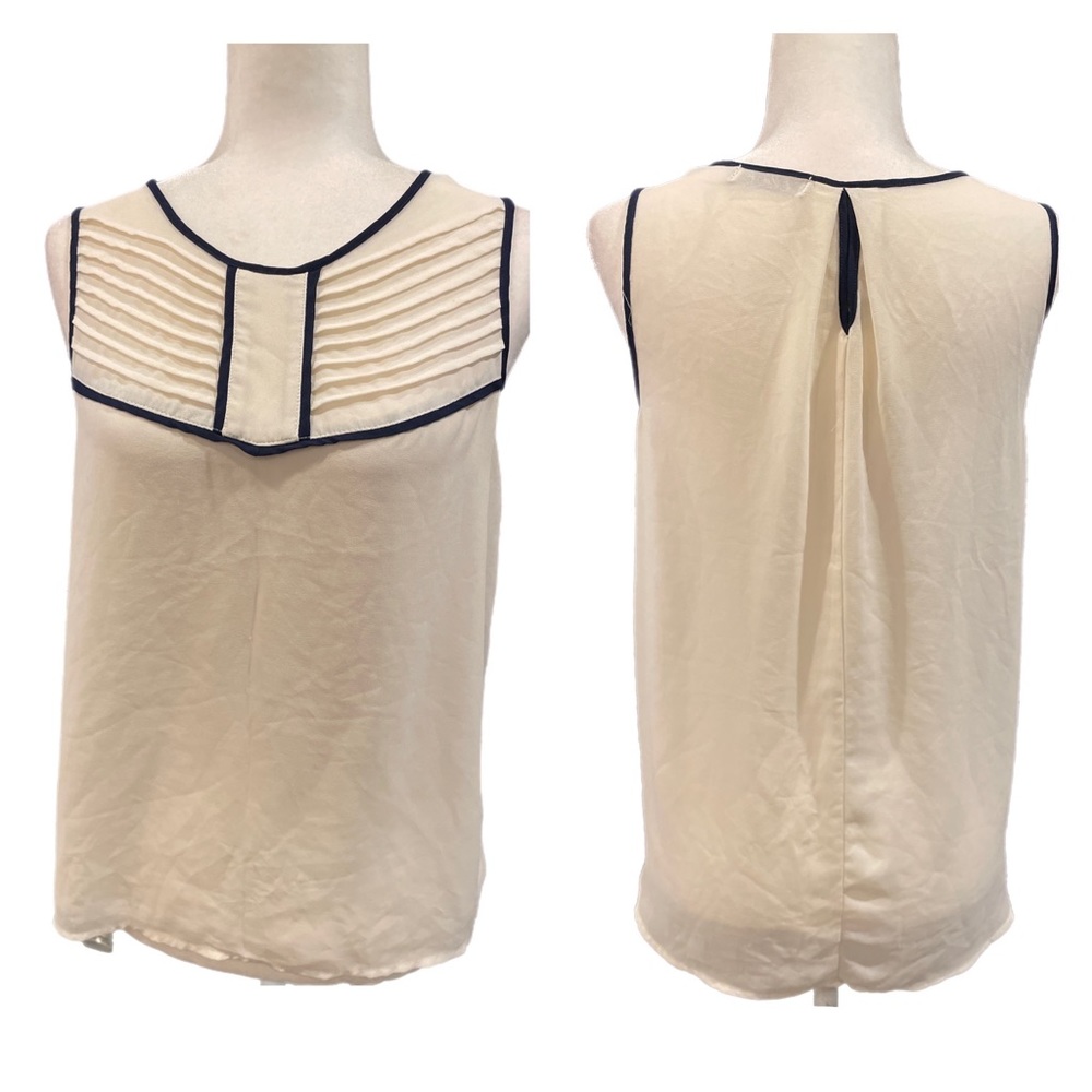 Chloe K sleeveless blouse white black size M